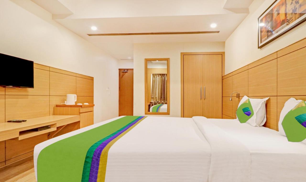 Treebo Galaxy Rooms New Delhi Exterior photo