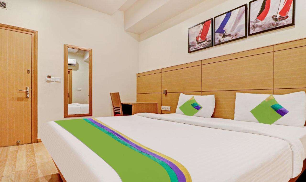 Treebo Galaxy Rooms New Delhi Exterior photo